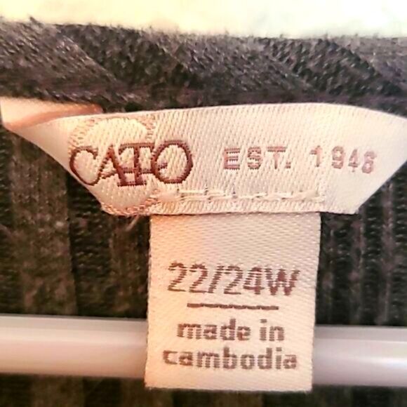 Cato Dark Gray Pullover Top with Cut-outs Down the Arms, Size 22/24W - Picture 8 of 9